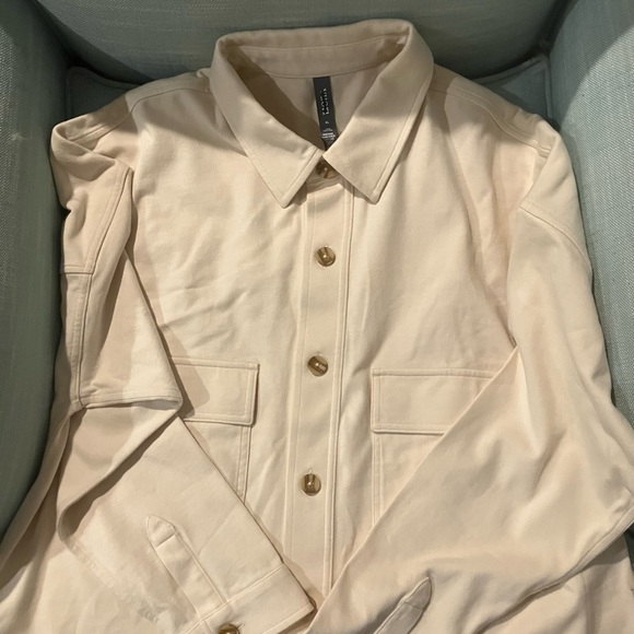 Vuori Mackenzie Cropped Shirt Jacket, Size XL - Picture 6 of 6